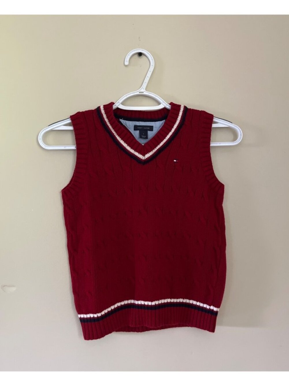 Tommy Hilfiger Boys Size 6 Red Burgandy Cable Knit Sweater Vest Preppy